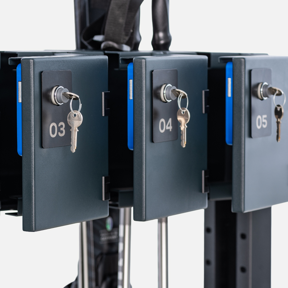 GRIP OF SKIS_ MINIDEPOT BOX