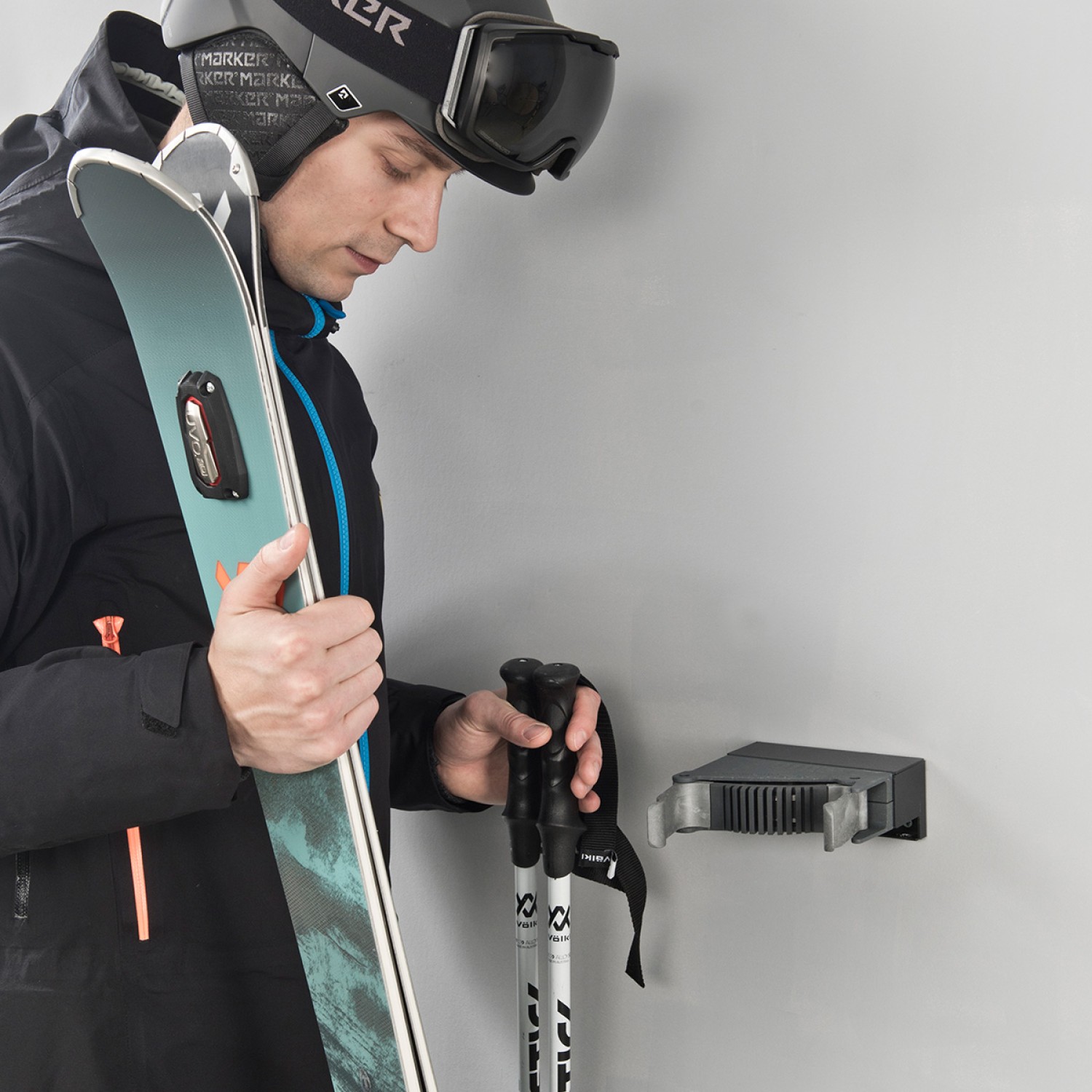 CliQ_ 1 pair wall ski holder