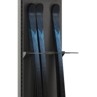 SHOP DISPLAY_ SKIS